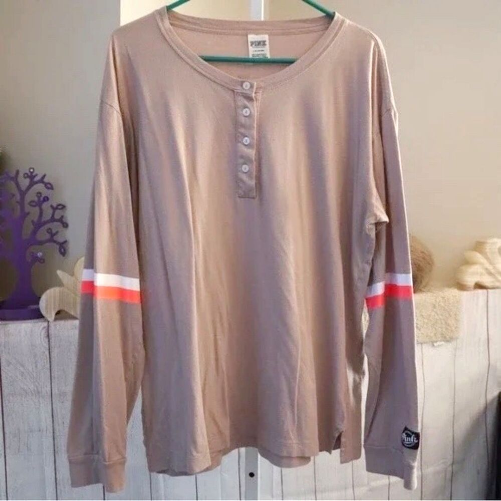 Victoria's Secret Pink sz L Beige Long Sleeve Graphic Tee
